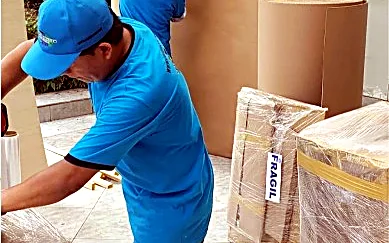 Embalaje profesional con papel y film